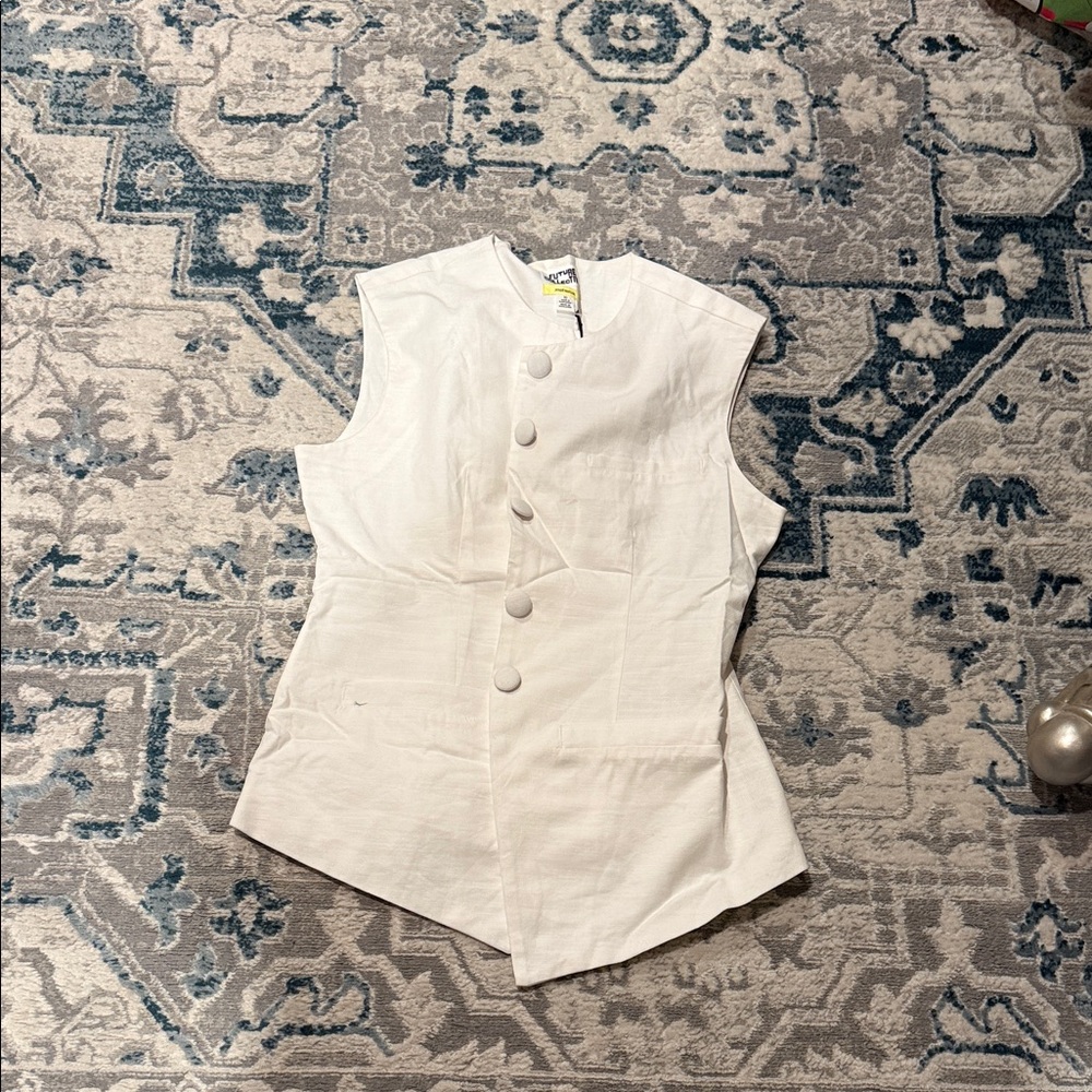 Target Women's Cream Sleeveless Button-Up Top